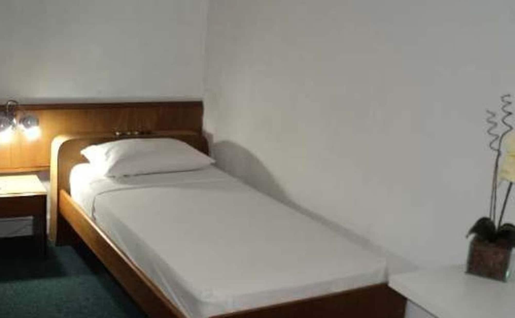 Rede Andrade San Martin Hotell Curitiba Exteriör bild