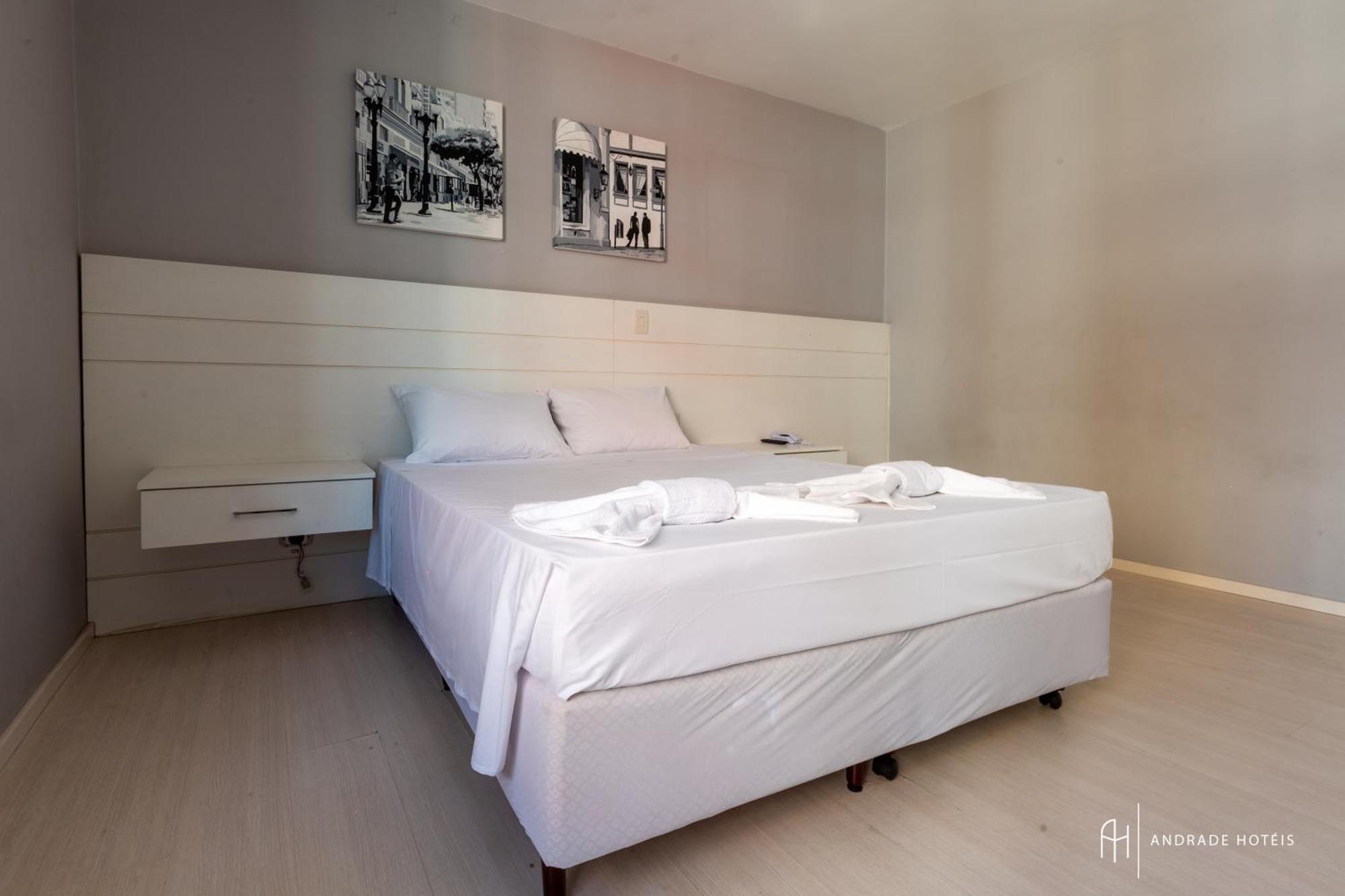 Rede Andrade San Martin Hotell Curitiba Exteriör bild
