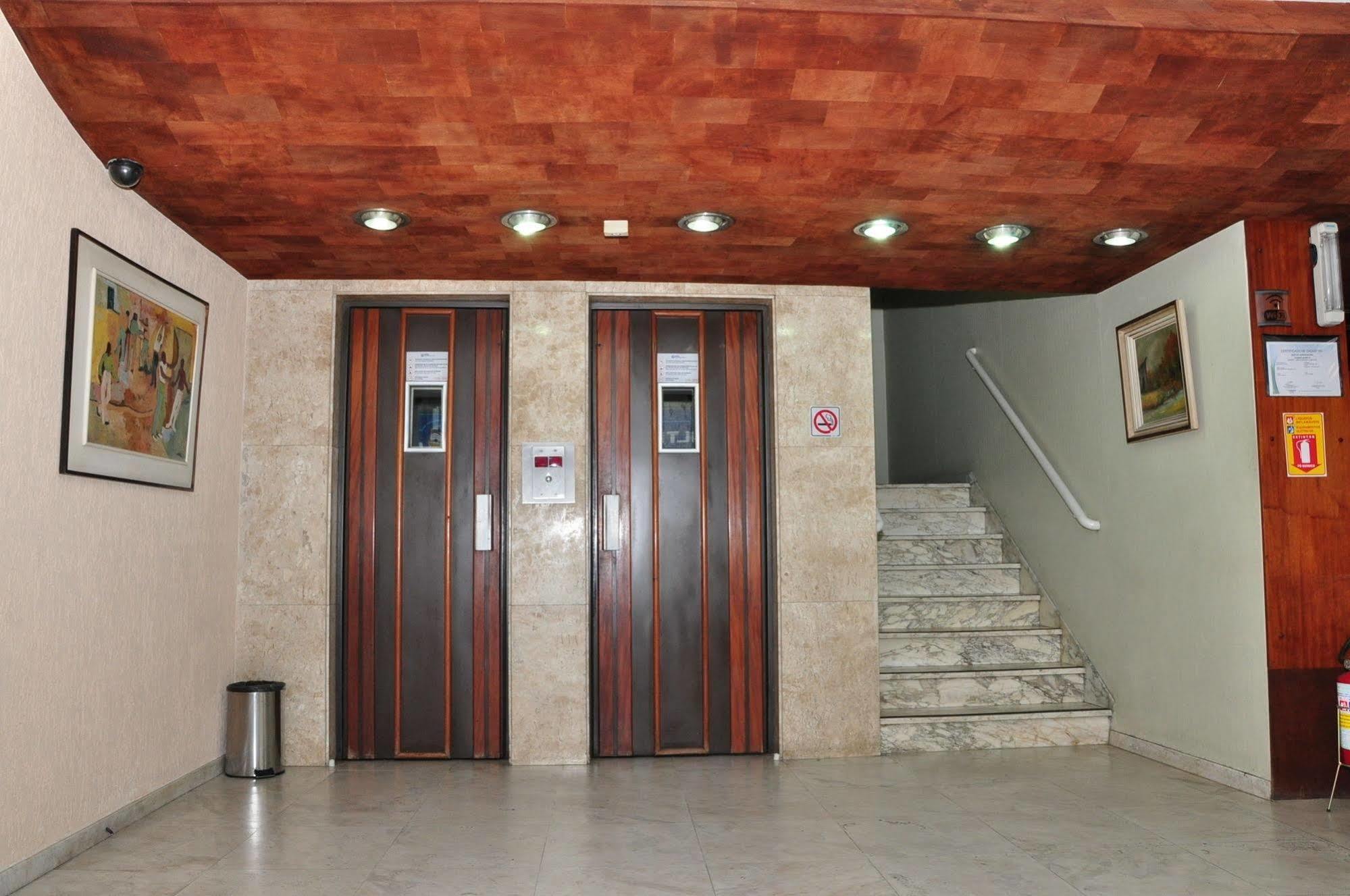 Rede Andrade San Martin Hotell Curitiba Exteriör bild