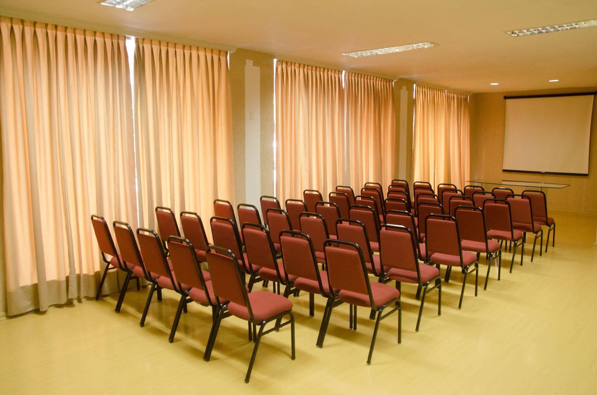 Rede Andrade San Martin Hotell Curitiba Exteriör bild